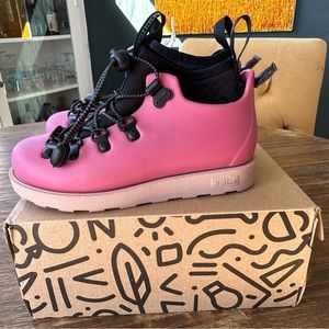 NWT Native Bloom Boots - Size 12